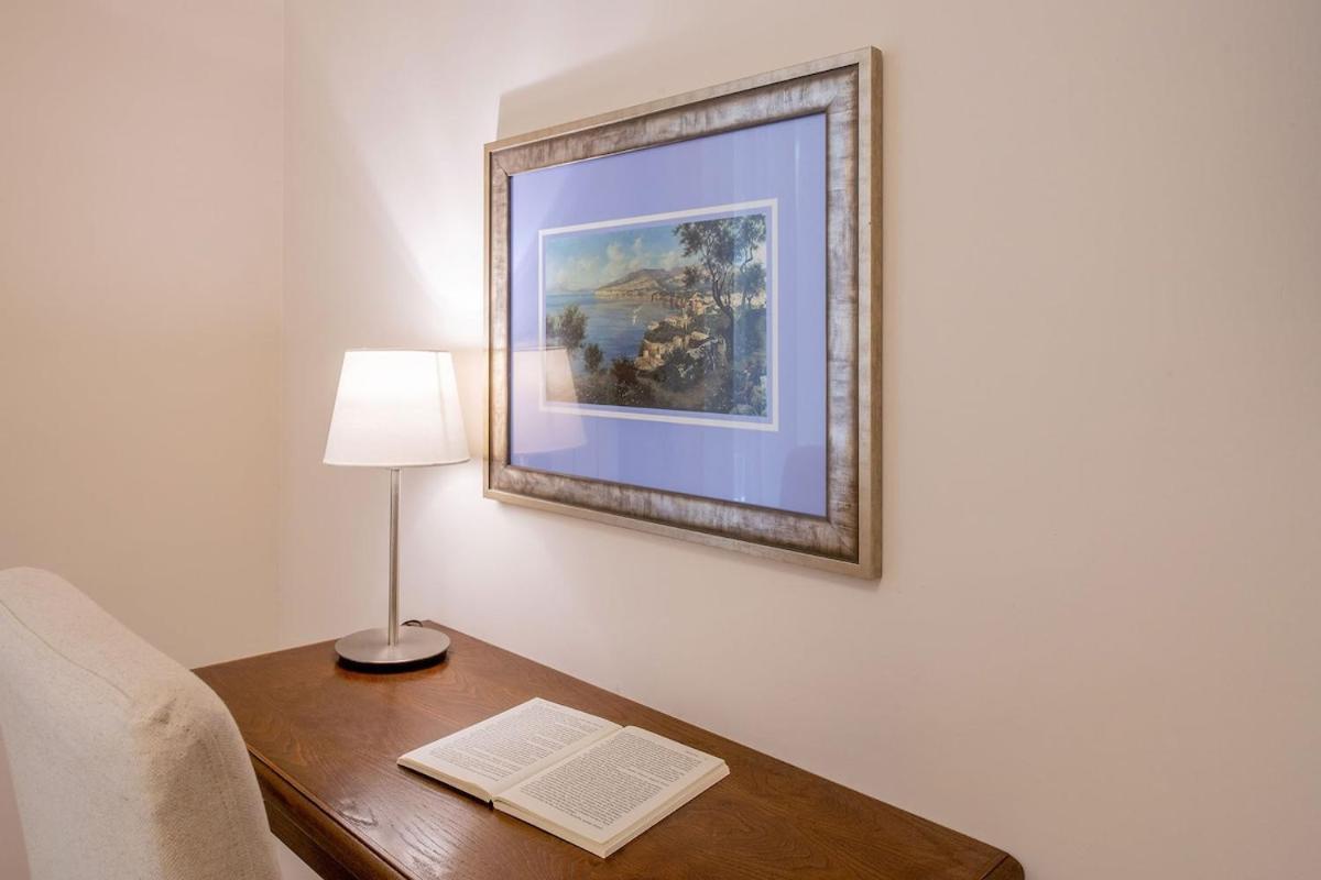 Gemma Di Zagara Apartment Sorrento Luaran gambar
